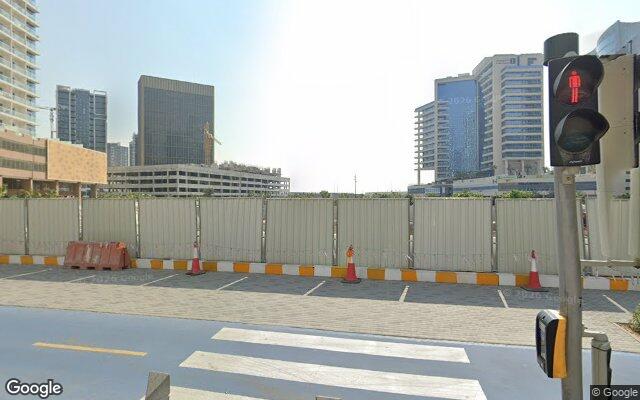 Street View near 77s